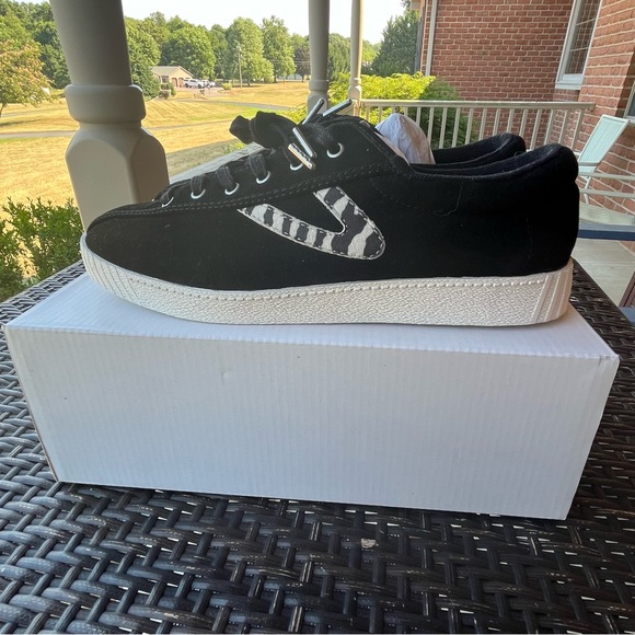 Black-and-white zebra print, fashion sneakers from Sweden.  ladies size 11 - Picture 1 of 10